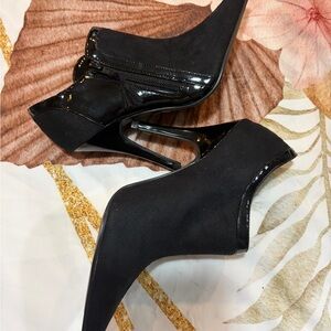 Paprika Black Women's Heels with Glossy Accents